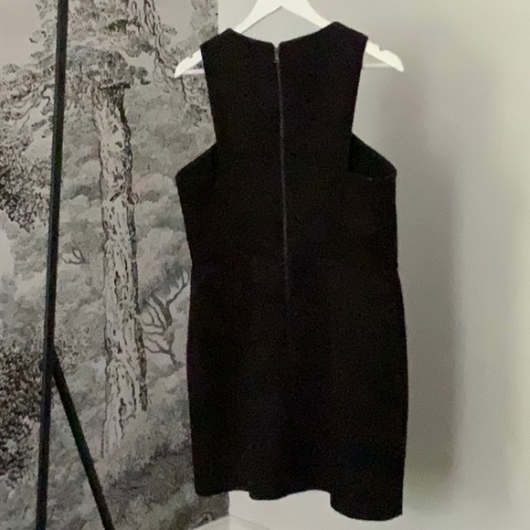 BCBG Maxazria Black Sleeveless Quilted Mini Dress sz 12 - Picture 3 of 7